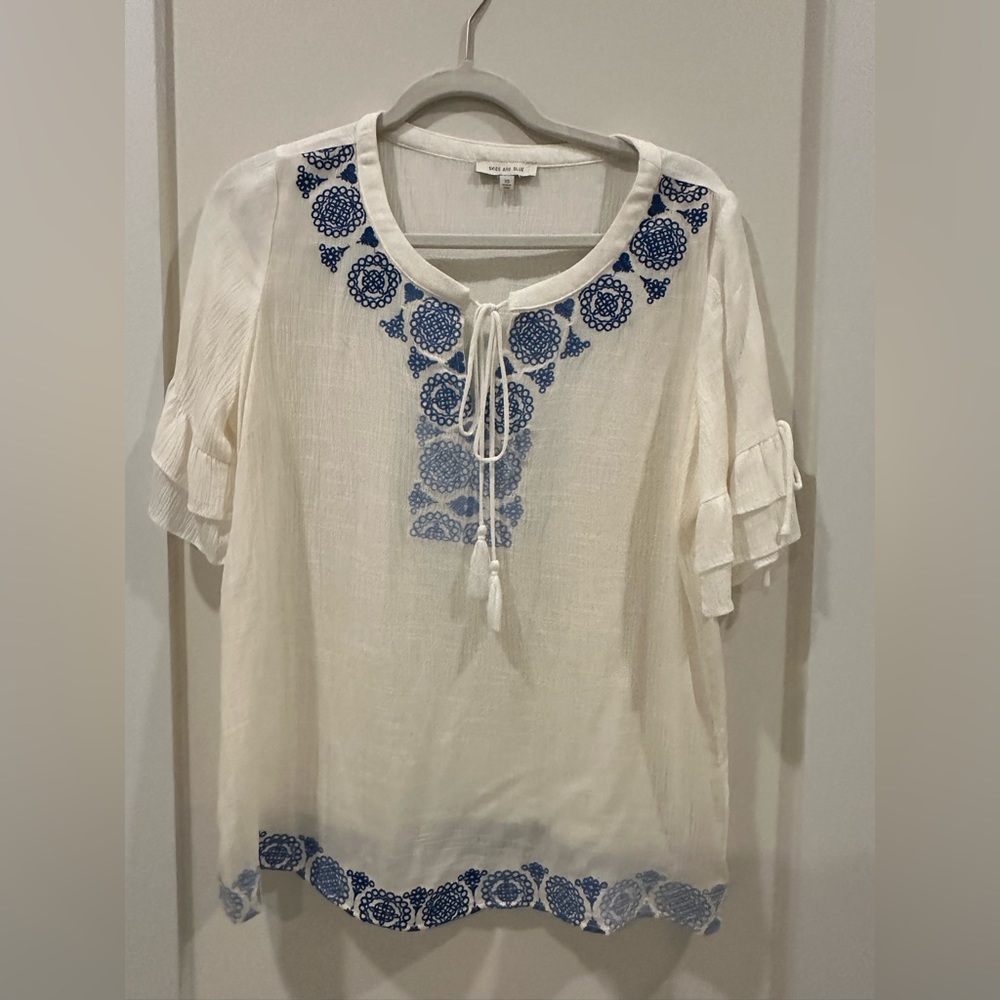 Skies are blue crochet top